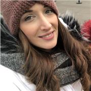 Studiare tedesco ti sembra noioso o spaventoso? Contattami! Sono un’insegnante di tedesco che ha ampliato le sue conoscenze della lingua in Germania, dove ho vissuto per 7 anni. Con il mio metodo imparerai ad amare il tedesco!